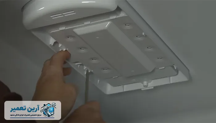 نمایندگی تعمیر یخچال در مشهد 47 تعمیر و تعویض لامپ یخچال